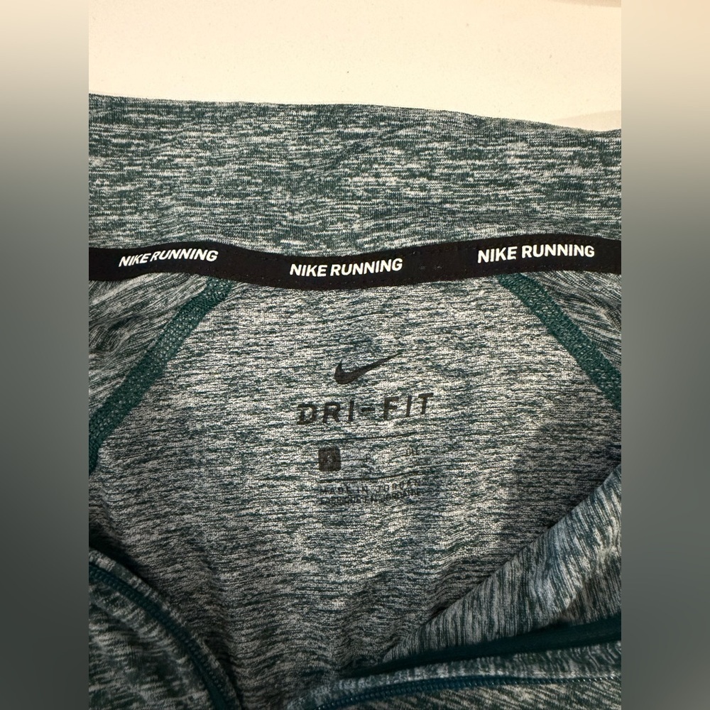 NWOT Nike Running Women’s Teal Dri-FIT Quarter Zip Pullover size Small - Picture 6 of 7